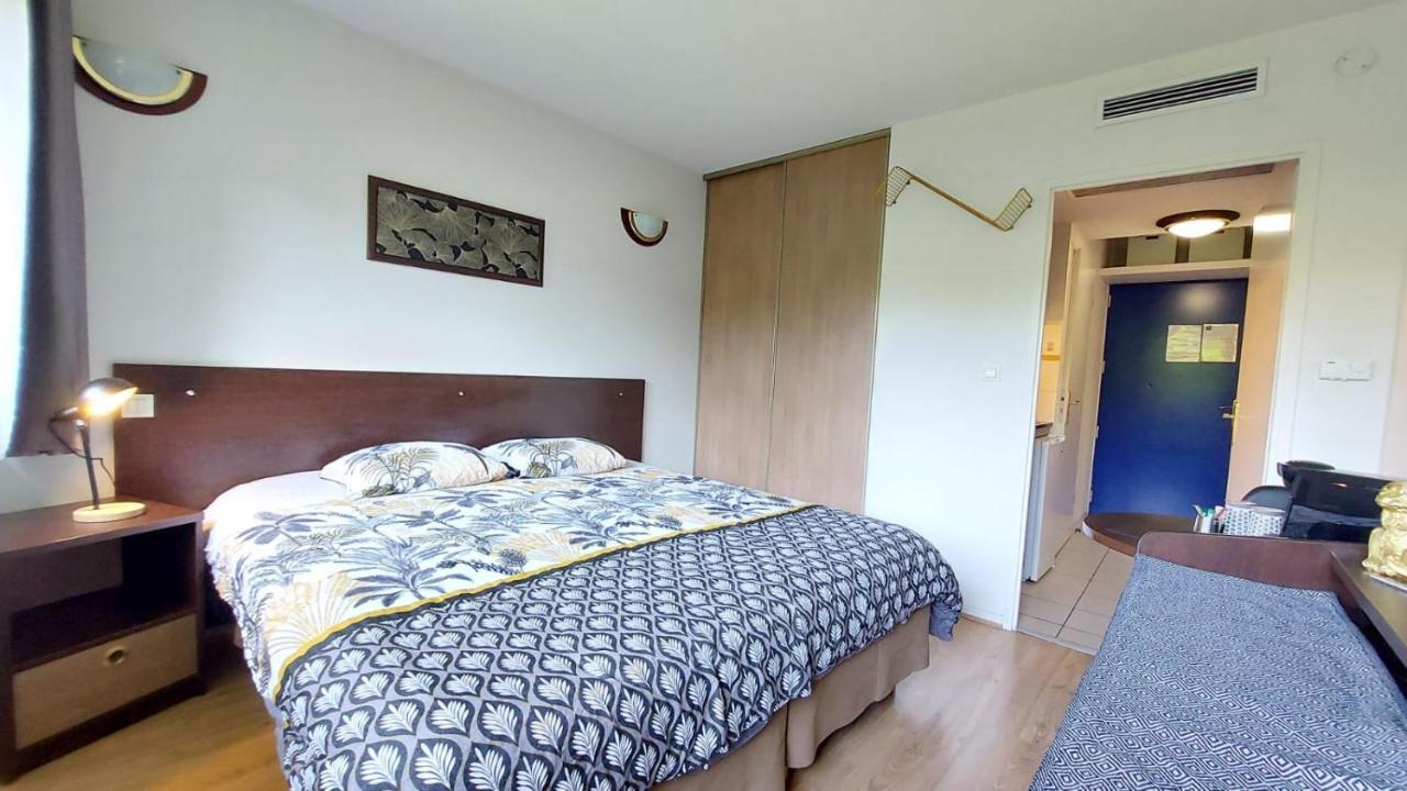 Libre Comme L'Air ! Apartment Idron Bagian luar foto