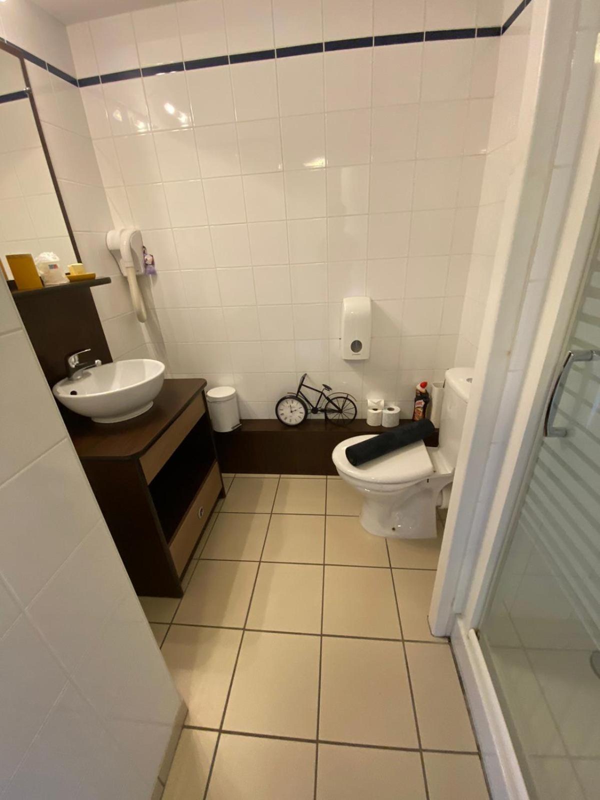 Libre Comme L'Air ! Apartment Idron Bagian luar foto